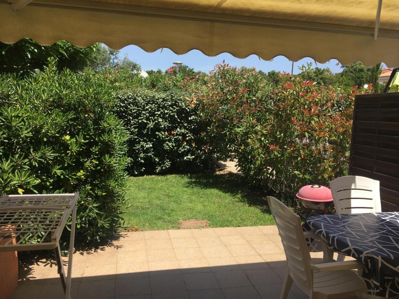 Residence Les Jardins De Sainte-Lucie "Piscine Chauffee" ภายนอก รูปภาพ